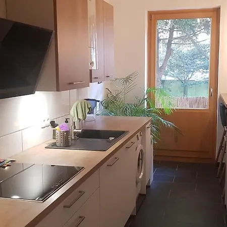 Апартаменты Moderne In Zentrumsnaehe Mit Balkon *