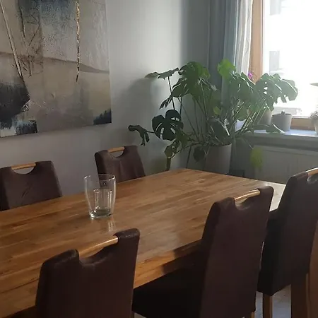 Moderne In Zentrumsnaehe Mit Balkon *